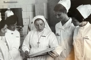 Illustrations issu du livre édité pour les 50 ans de l'Ecole valaisanne d'infirmières.